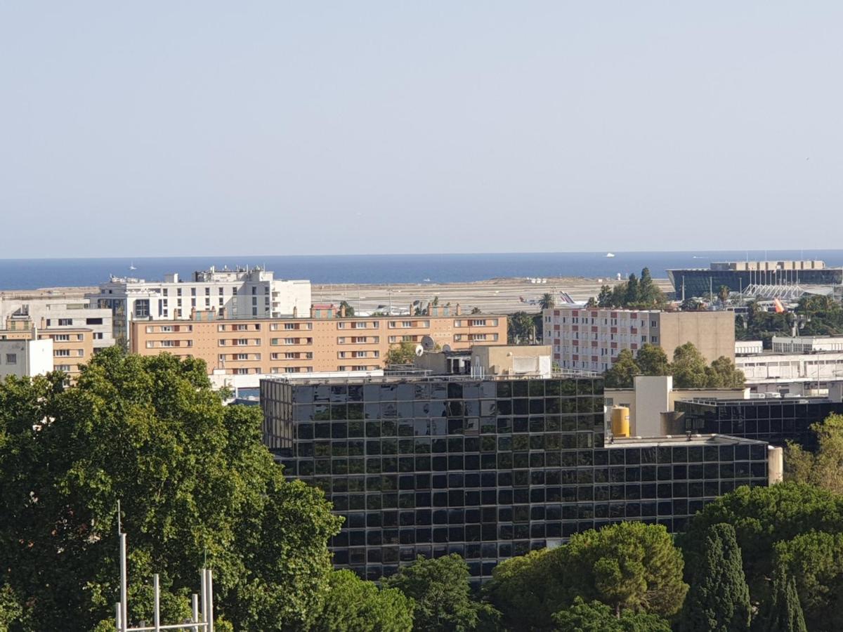 ניס Big Flat Sea Vieuw 95 M2 5 Rooms Near Airport 5 Min Train 3 Min And Tram On Site, Beach 7 Min, 2 Showers And 2 Toilets , Neuf Grand Appartement 95 M2 5 Chambres Proche Aeroport 5 Min Train 3 Min Et Tramway Sur Place, Plage 7 Min 2 Douches Et 2 Wc Vue מראה חיצוני תמונה