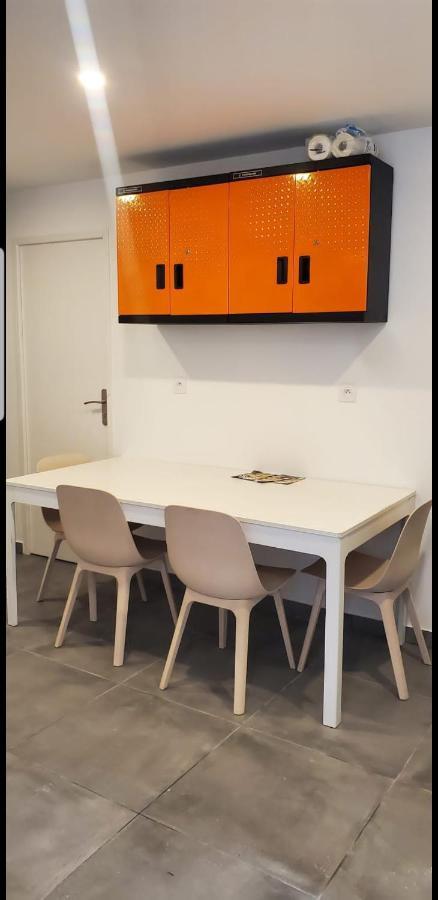 ניס Big Flat Sea Vieuw 95 M2 5 Rooms Near Airport 5 Min Train 3 Min And Tram On Site, Beach 7 Min, 2 Showers And 2 Toilets , Neuf Grand Appartement 95 M2 5 Chambres Proche Aeroport 5 Min Train 3 Min Et Tramway Sur Place, Plage 7 Min 2 Douches Et 2 Wc Vue מראה חיצוני תמונה